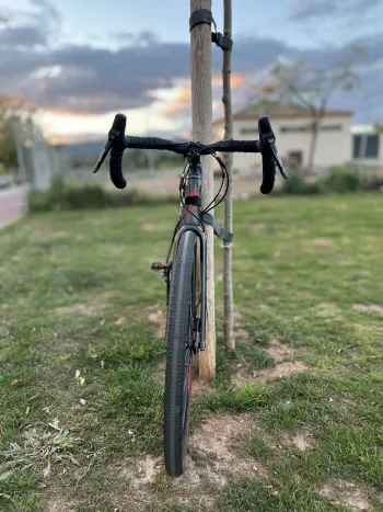 Used Specialized Diverge Base Carbon 2022 Road & Gravel, Light Gray — image 4 of 4