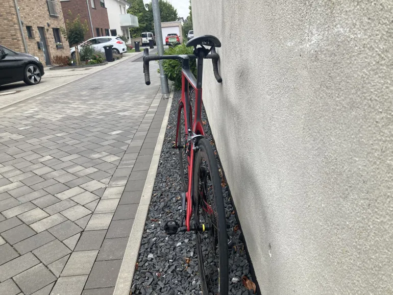Used Canyon Aeroad CF SLX 8.0 Di2 2018 Road & Gravel, Rot — image 4 of 5