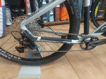 Used Ghost Kato Pro 29 2022 Mountainbike, Light Gray — image 3 of 4