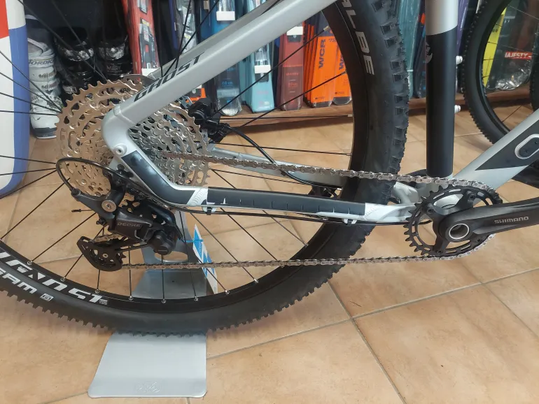 Used Ghost Kato Pro 29 2022 Mountainbike, Light Gray — image 3 of 4