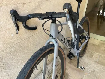 Used Canyon Grizl CF SL 8 2022 Road & Gravel — image 7 of 9