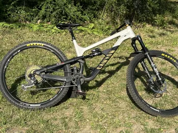 Used Canyon spectral 125 al6 2022 Mountainbike — image 1 of 3
