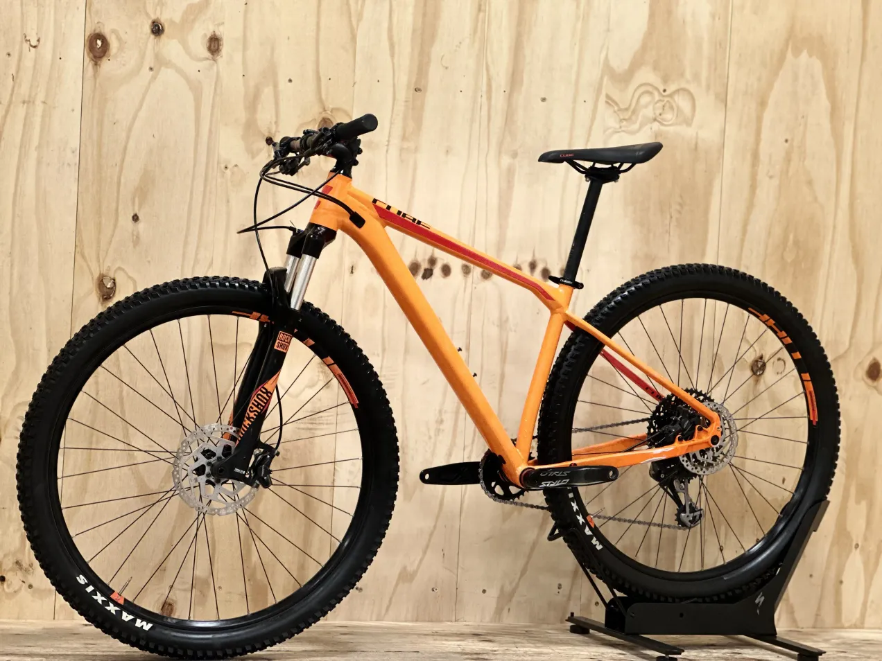 Cube reaction 2025 race orange