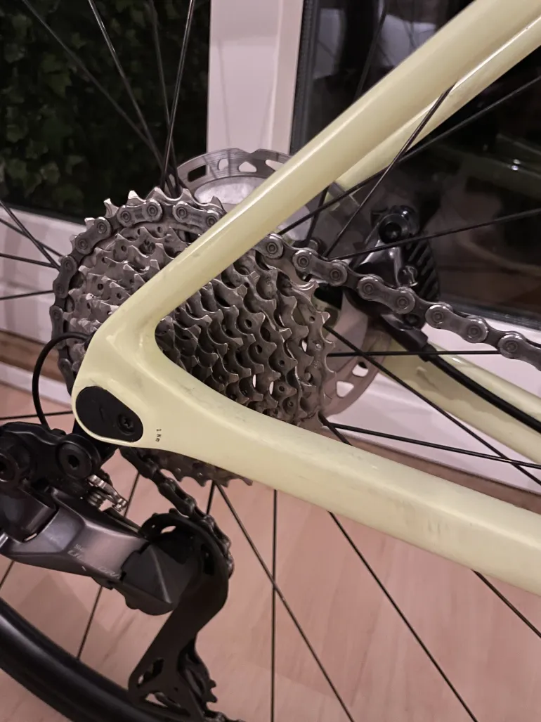 Used Canyon Endurace CF SL 8 Di2 2022 Road & Gravel, shop.filter.color.ffff00 — image 4 of 8