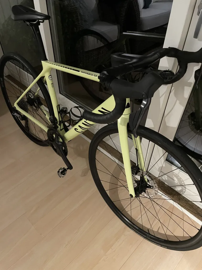 Used Canyon Endurace CF SL 8 Di2 2022 Road & Gravel, shop.filter.color.ffff00 — image 6 of 8