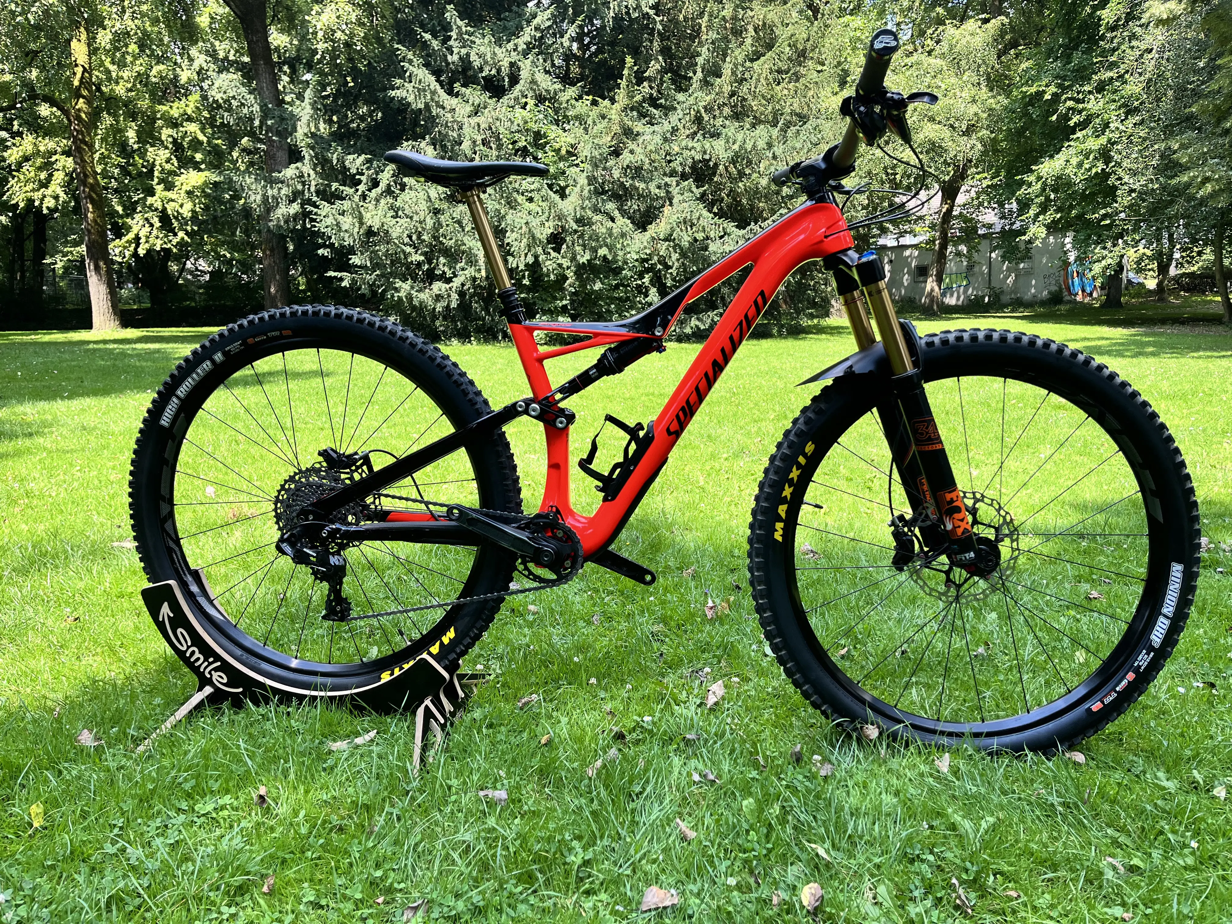 Specialized Stumpjumper FSR Expert Carbon 29 used in MD buycycle