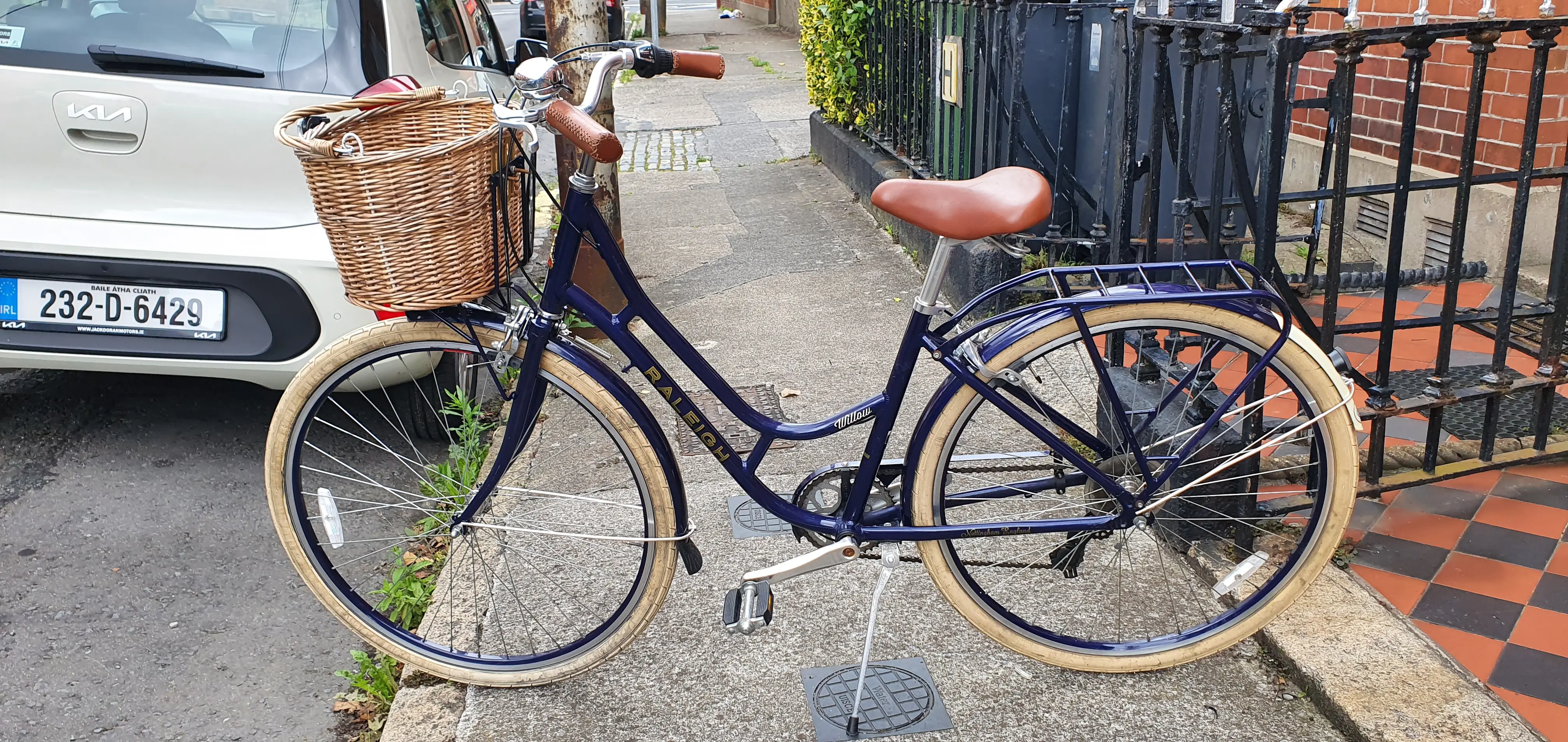 Raleigh hot sale willow blue