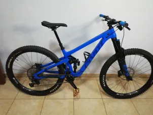 Pivot - Switchblade Race XT, 2021