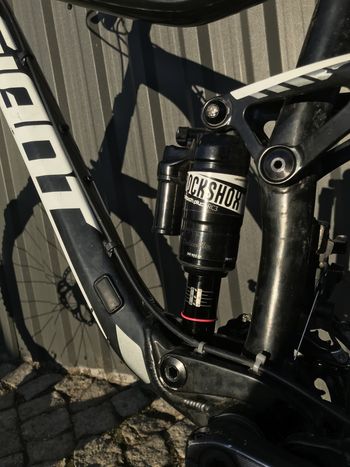 Used Giant Trance 4 2016 Mountainbike, Black — image 4 of 8