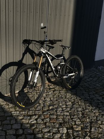 Used Giant Trance 4 2016 Mountainbike, Black — image 1 of 8