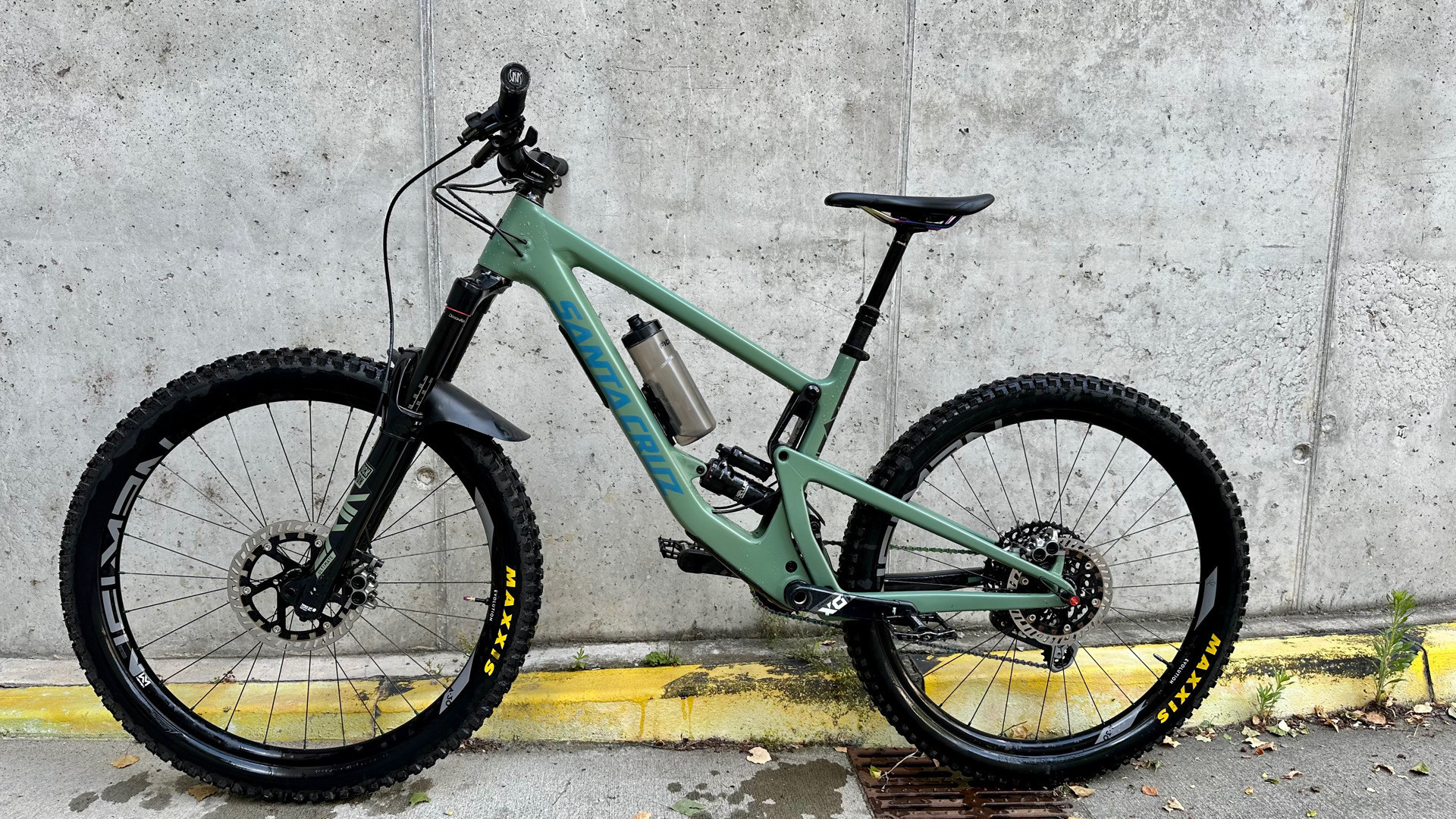 Santa Cruz Bronson X01 Plus Carbon CC 27.5 used in MD