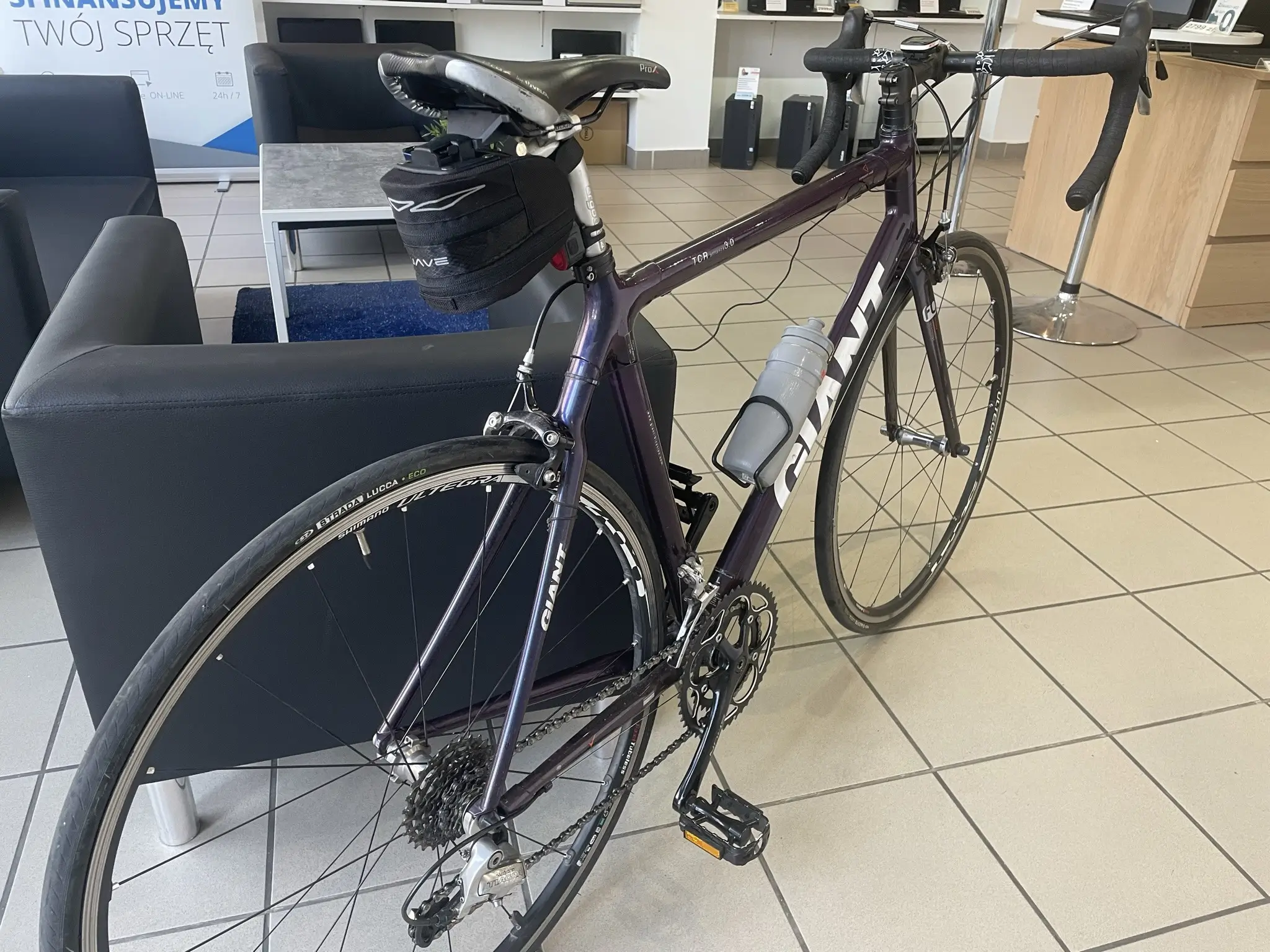 Giant tcr alliance road hot sale bike