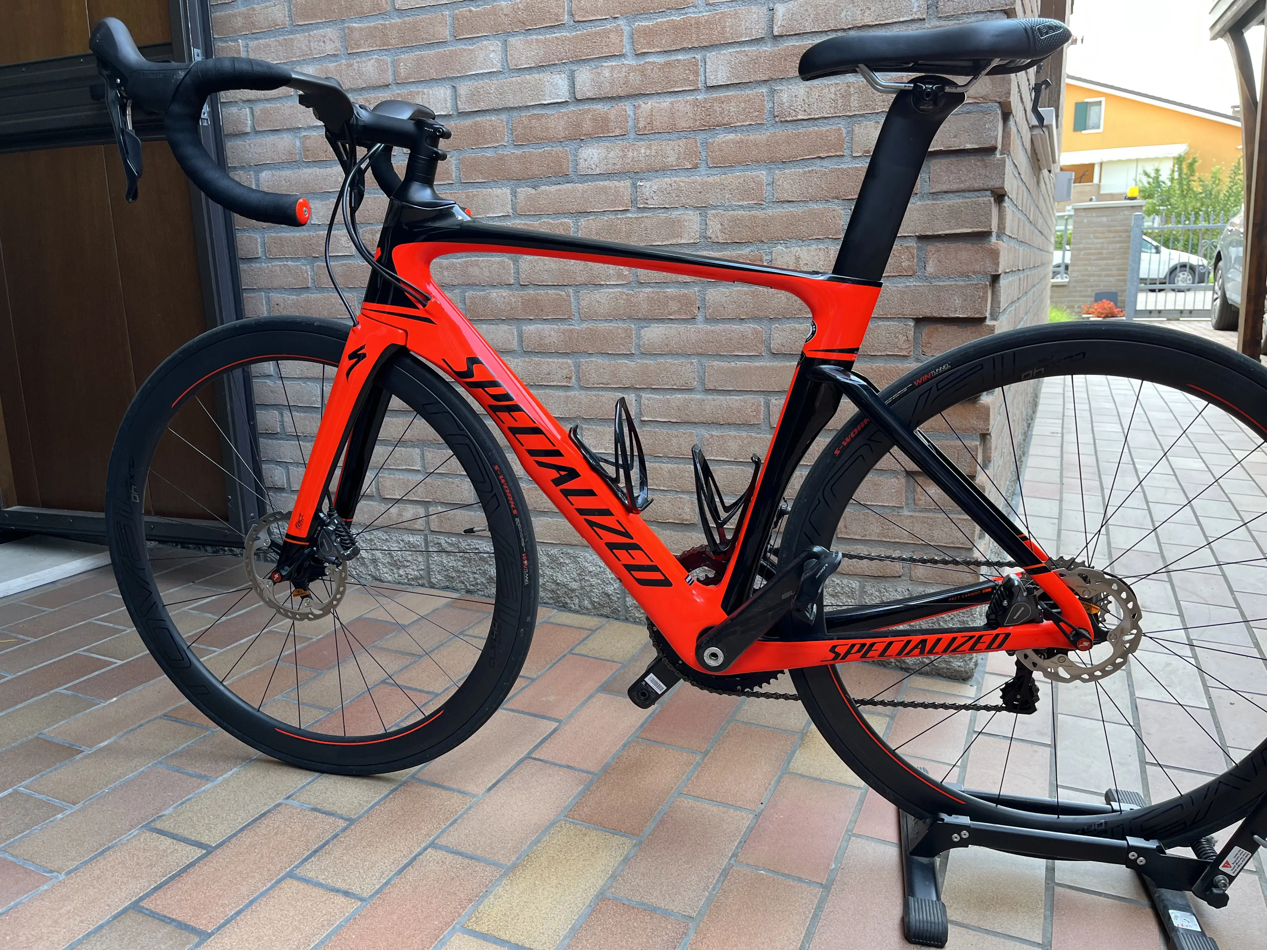 Specialized venge vias hot sale expert disc 2018