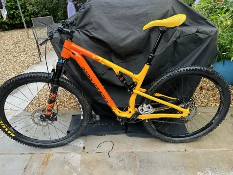 2019 rocky sales mountain element