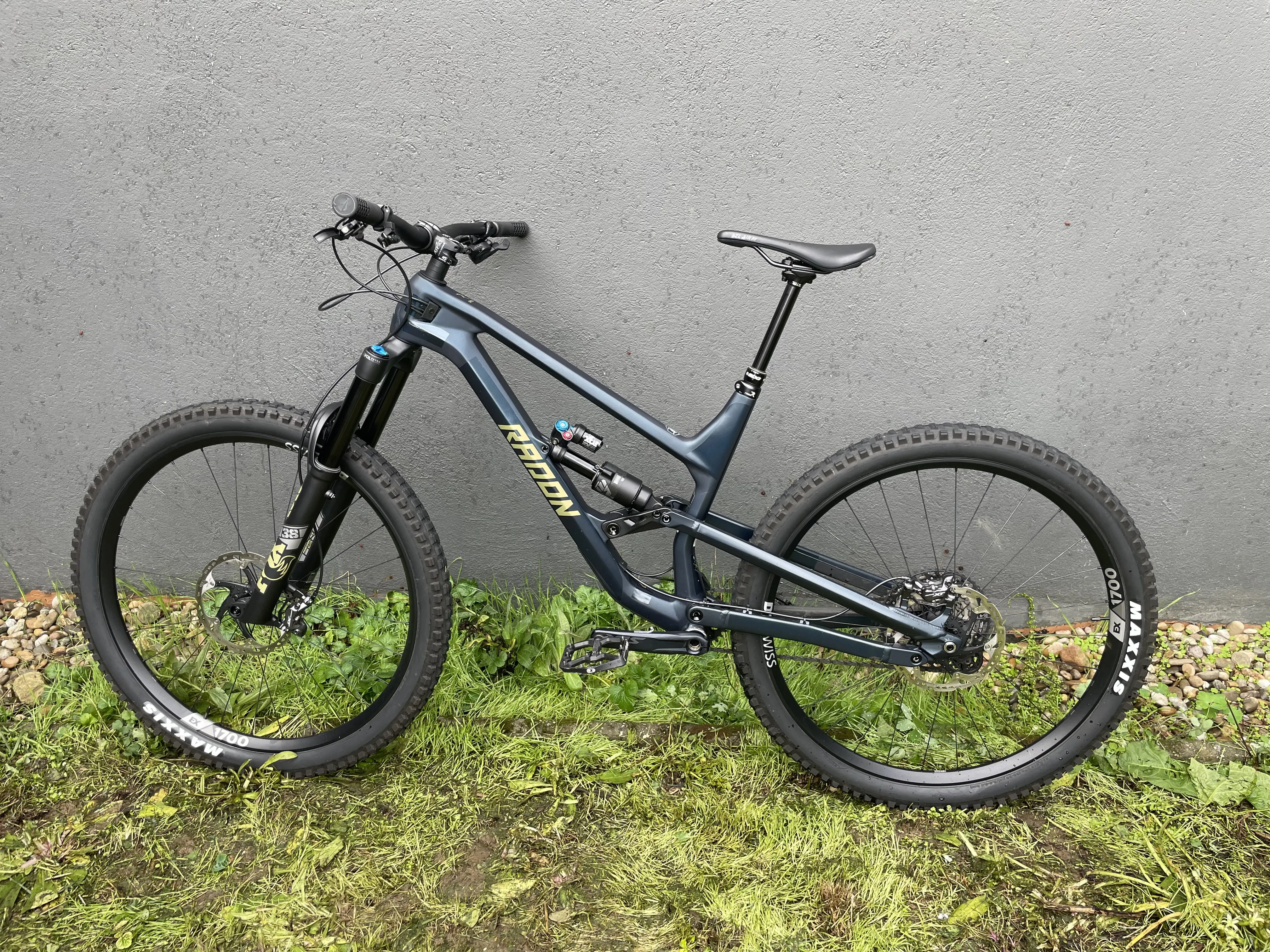 Radon 2025 swoop carbon