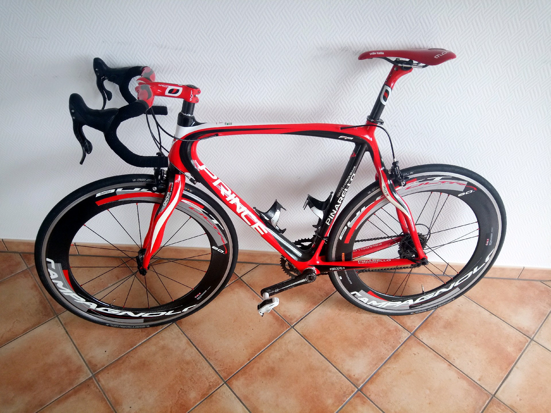 Pinarello 2025 prince fp