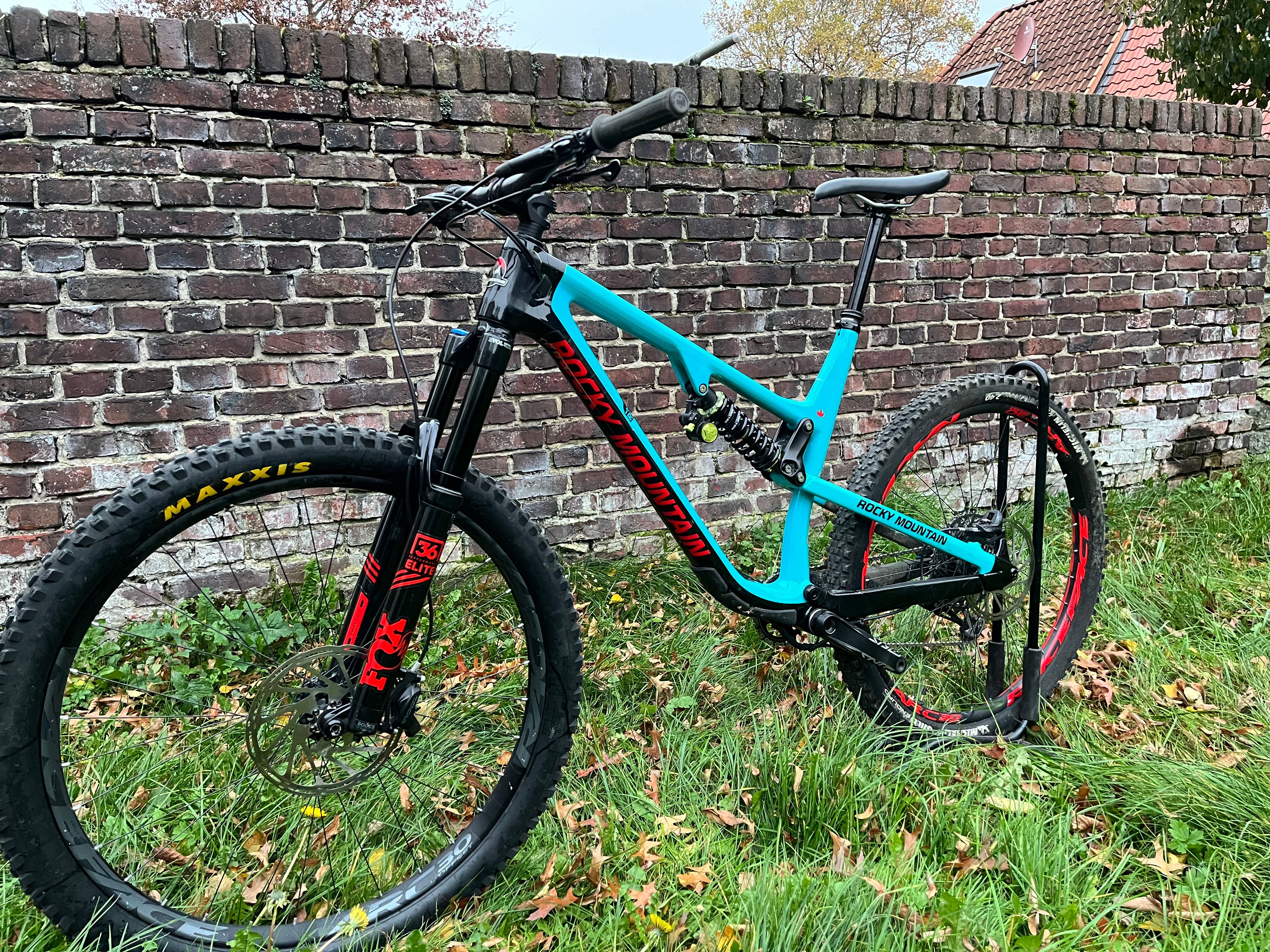 Rocky mountain instinct carbon online 90 bc edition 2021