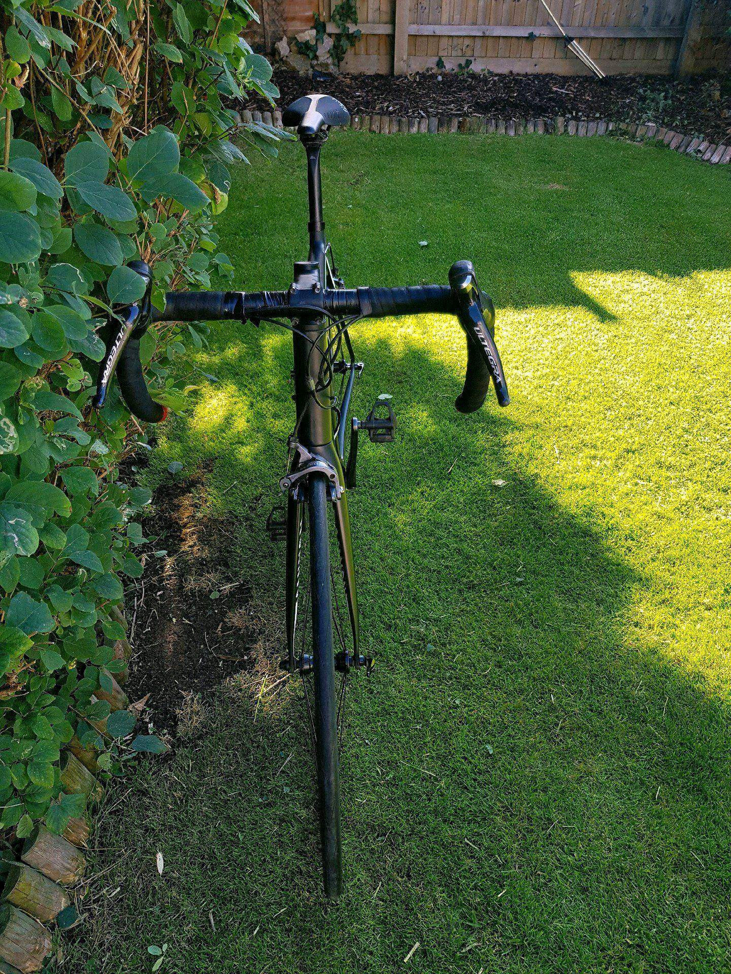 Canyon ULTIMATE CF SL 9.0 used in L | buycycle