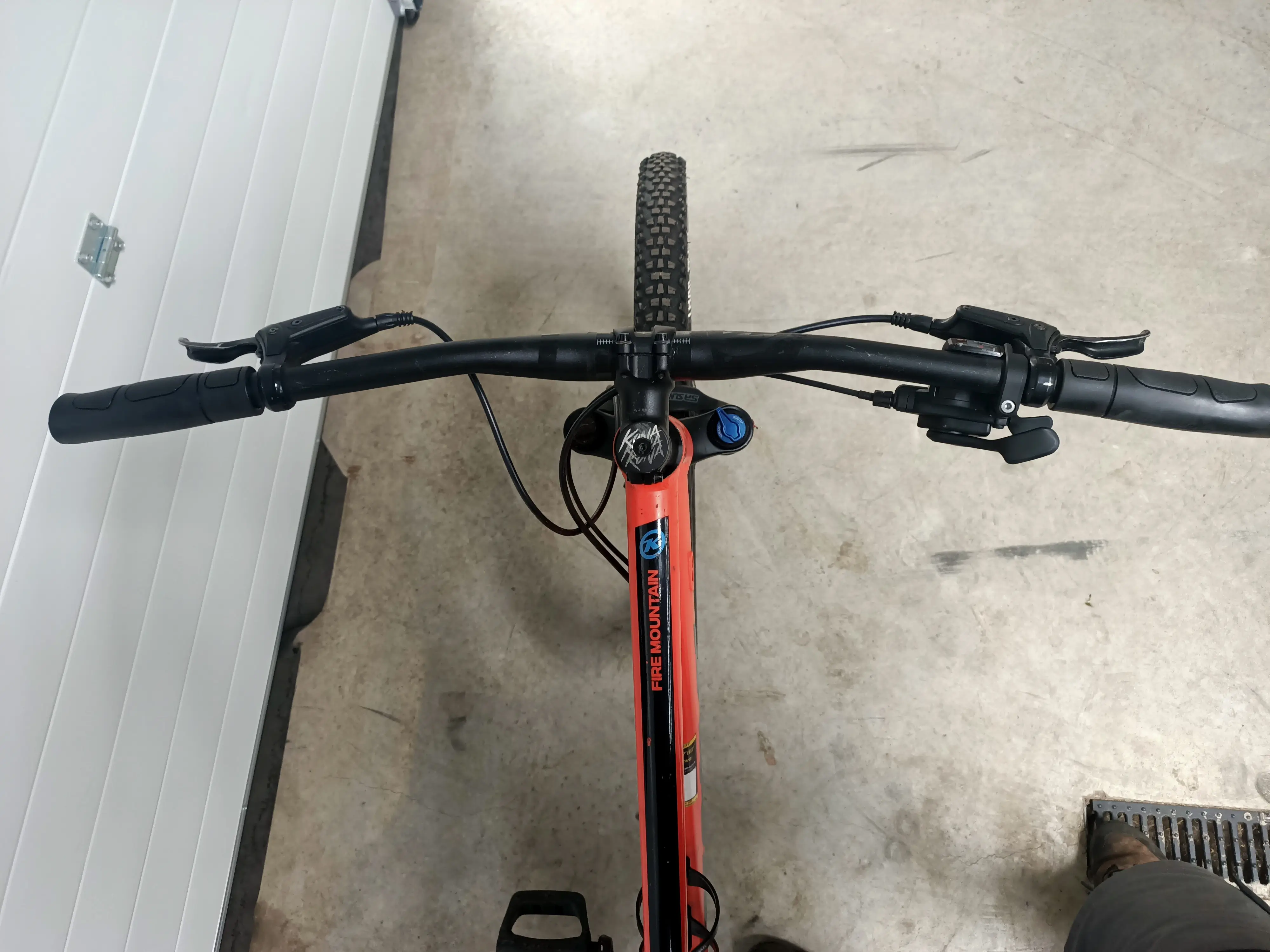 Kona fire 2024 mountain 2021 bike