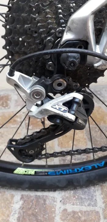 Used GT Avalanche 1.0 2016 Mountainbike — image 2 of 3