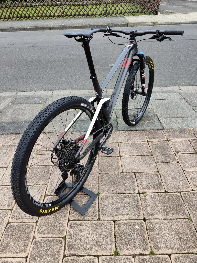 Mondraker F Podium used in LG buycycle