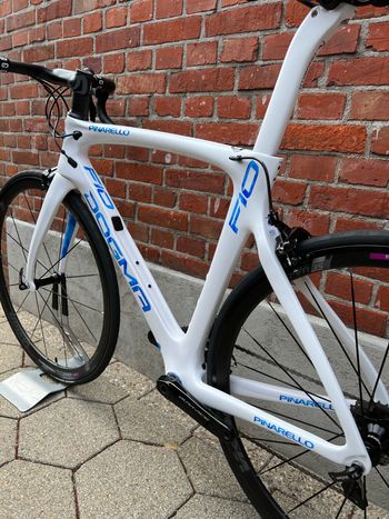 Used Pinarello NEW! Dogma F10 7,1Kg! Carbon/Full Shimano Dura Ace/Size 57,5 2022 Road & Gravel, Light Gray — image 13 of 16
