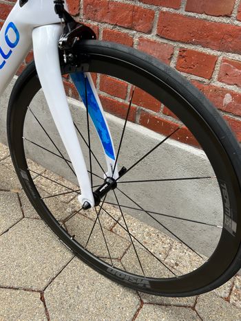 Used Pinarello NEW! Dogma F10 7,1Kg! Carbon/Full Shimano Dura Ace/Size 57,5 2022 Road & Gravel, Light Gray — image 4 of 16