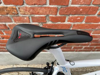 Used Pinarello NEW! Dogma F10 7,1Kg! Carbon/Full Shimano Dura Ace/Size 57,5 2022 Road & Gravel, Light Gray — image 9 of 16