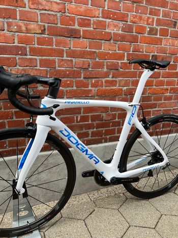 Used Pinarello NEW! Dogma F10 7,1Kg! Carbon/Full Shimano Dura Ace/Size 57,5 2022 Road & Gravel, Light Gray — image 12 of 16