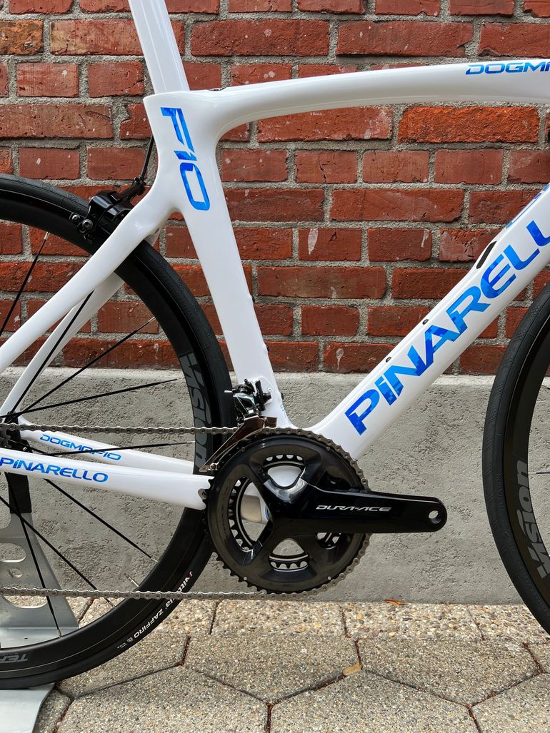 Used Pinarello NEW! Dogma F10 7,1Kg! Carbon/Full Shimano Dura Ace/Size 57,5 2022 Road & Gravel, Light Gray — image 3 of 16