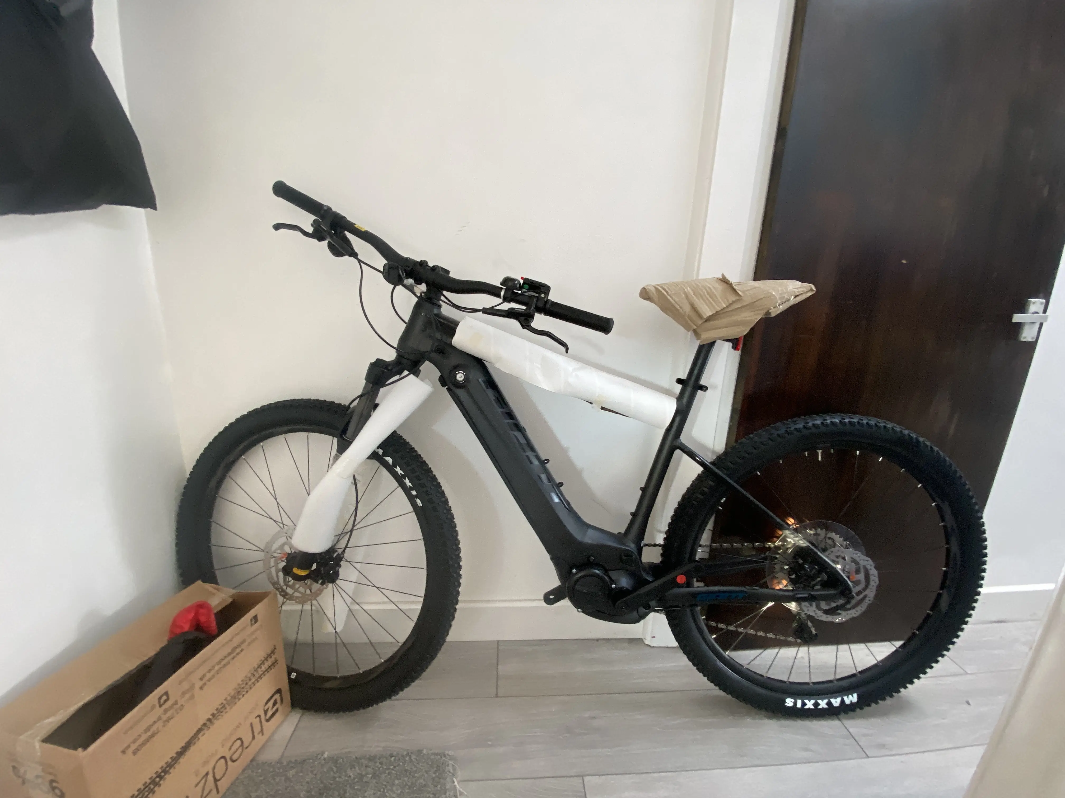 Giant fathom e+ sales 2 29er 2019