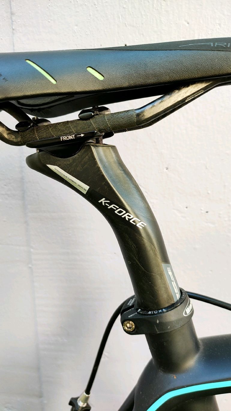 Used Bianchi Infinito CV Dura Ace 11sp Compact 2017 Road & Gravel, Black — image 7 of 9