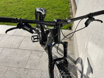 Used Focus JAM 8.8 2022 Mountainbike, Black, 29 — image 6 of 12