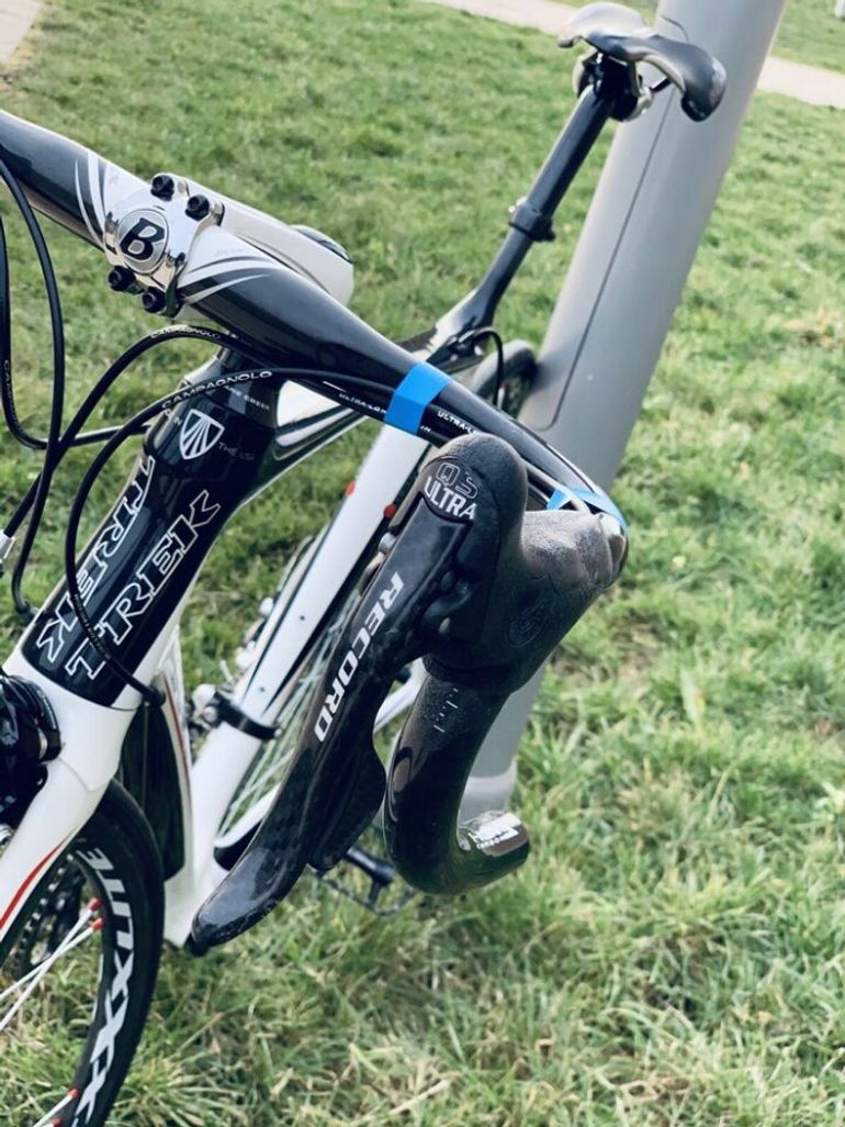 Used Trek Madone 6.9 Pro 2008 Road & Gravel, White — image 9 of 13
