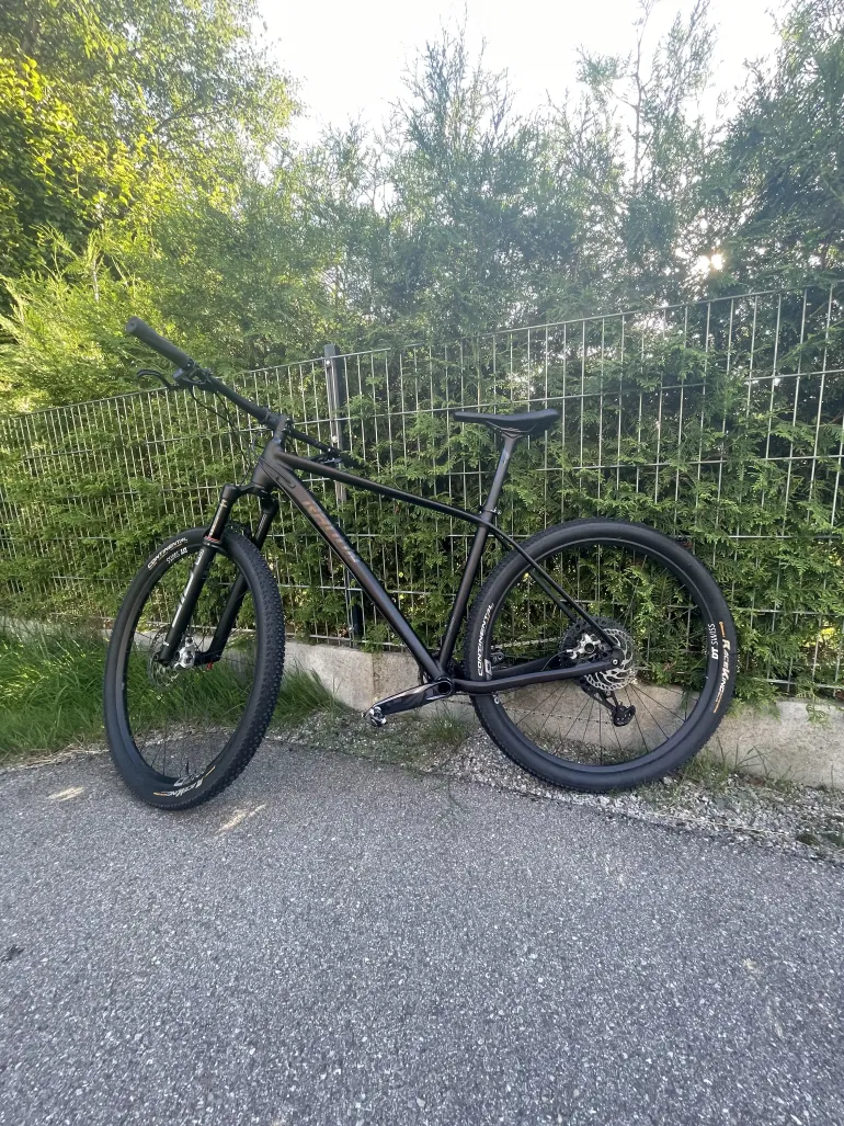 Used Radon JEALOUS AL 10.0 SL 2021 Mountainbike, Schwarz — image 1 of 6