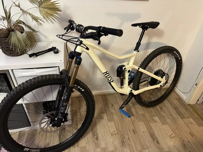 Used Rose ROOT MILLER 3 2023 Mountainbike, Orange, 29 — image 1 of 3