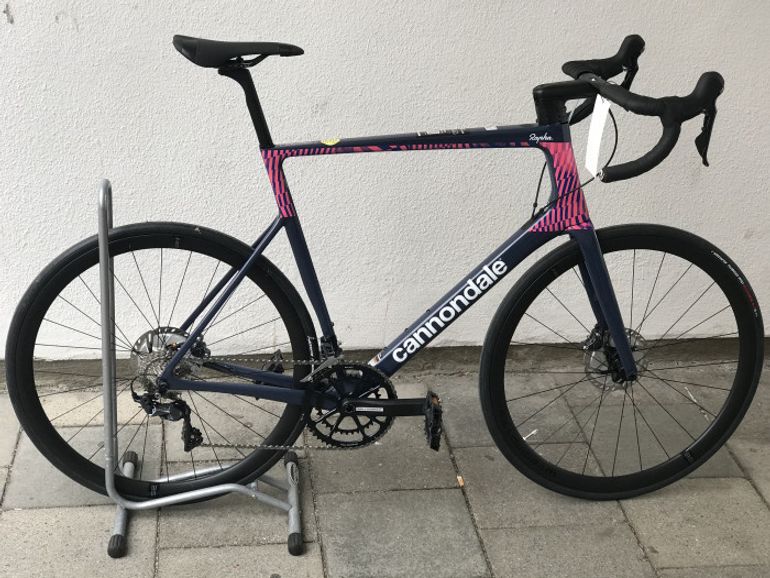 Used Cannondale SuperSix EVO Hi-MOD Disc Ultegra 2021 Road & Gravel — image 1 of 4