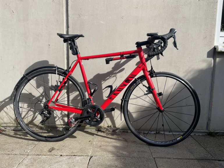 Used Canyon Endurace AL 7.0 2018 Road & Gravel, shop.filter.color.ff0000 — image 1 of 5