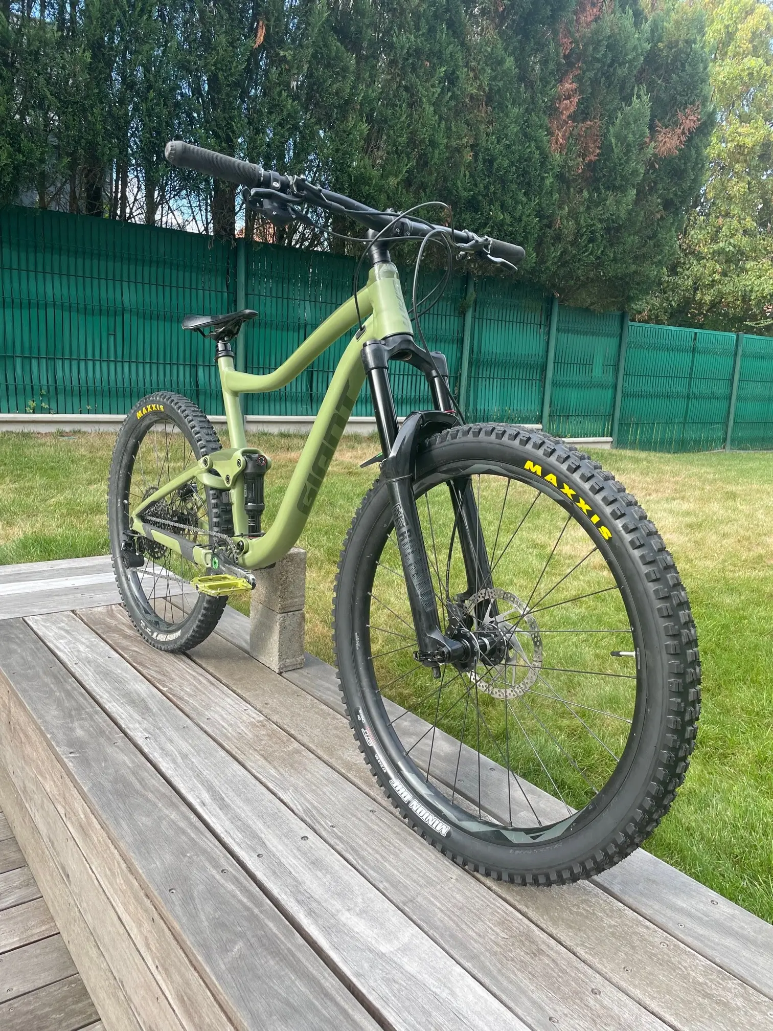 Achetez un v lo d occasion Giant Trance 3 en L buycycle France