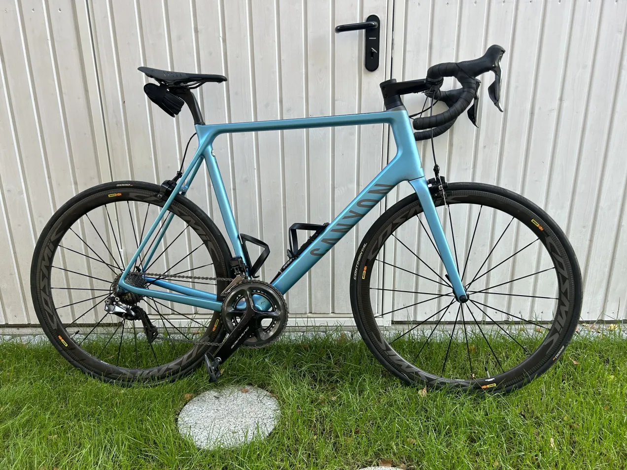 Canyon Ultimate CF SLX 9.0 Di2