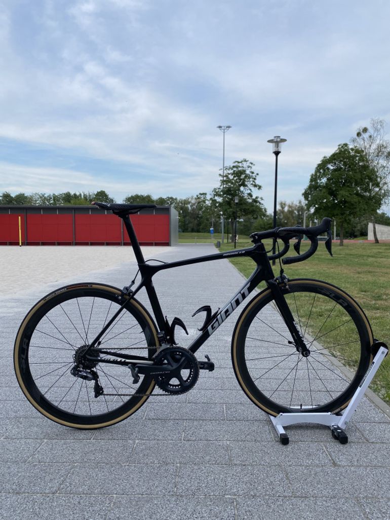 Used Giant TCR Advanced Pro 0 2019 Road & Gravel, Black — image 1 of 8