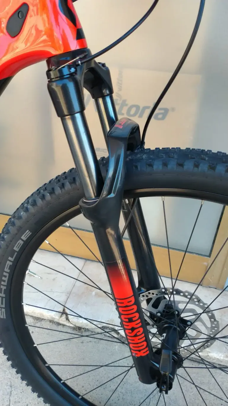 Used Scott Scale 940 2021 Mountainbike, Red — image 8 of 23