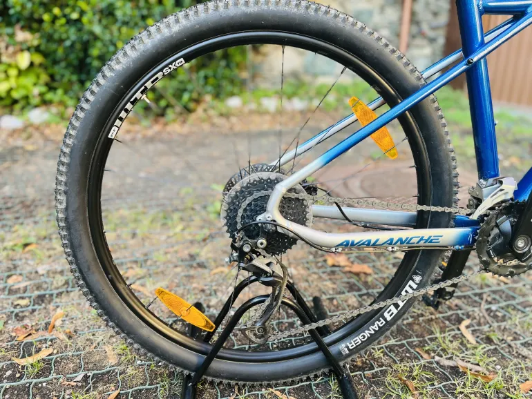 Used GT Avalanche Sport 2021 Mountainbike, Blue — image 5 of 8