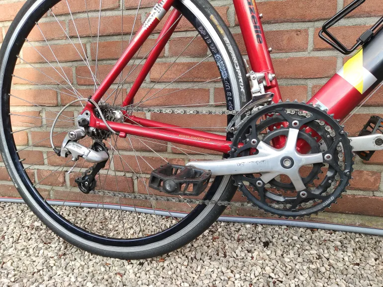 Used Gazelle Vuelta 2005 Road & Gravel, Red — image 2 of 10