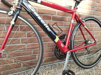 Used Gazelle Vuelta 2005 Road & Gravel, Red — image 5 of 10
