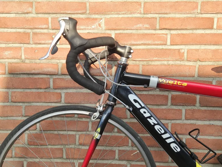 Used Gazelle Vuelta 2005 Road & Gravel, Red — image 9 of 10