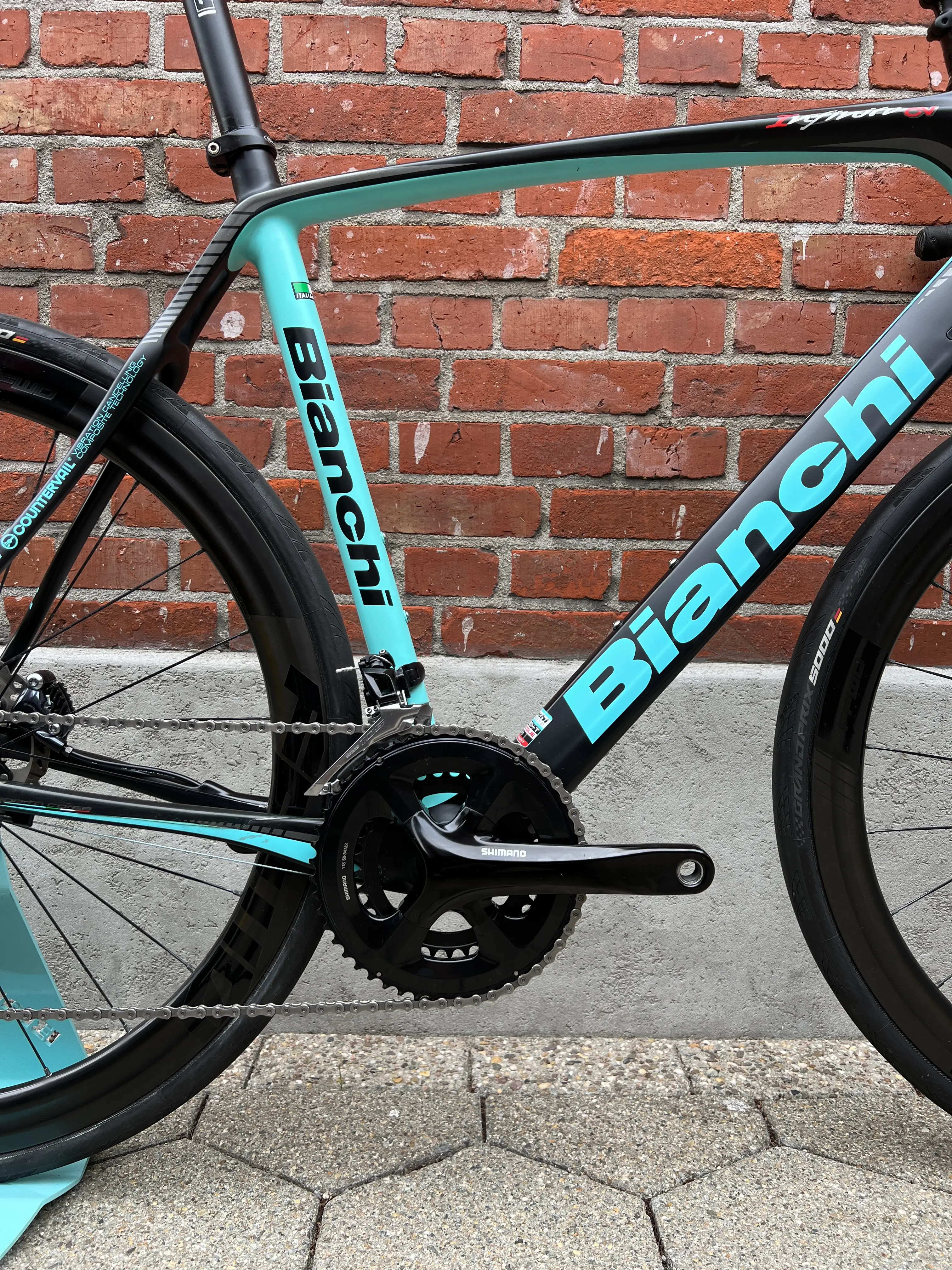 Bianchi infinito discount cv rim brake