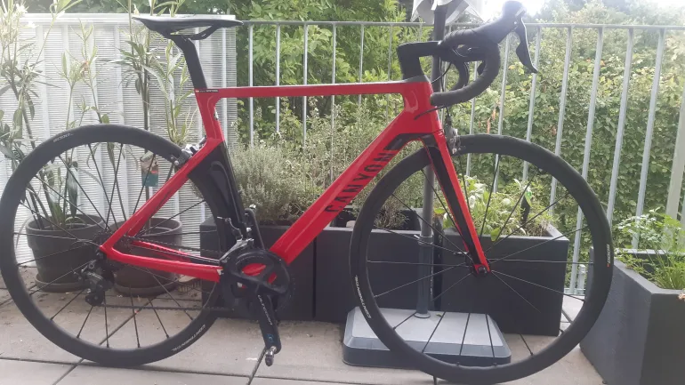 Used Canyon Aerod CF SLX 2017 Road & Gravel, Rot — image 1 of 6