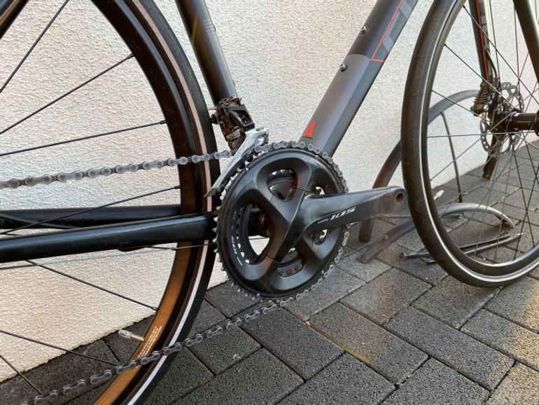 Used CUBE Attain SL Disc 2017 Road & Gravel, Schwarz — image 3 of 17
