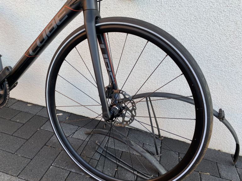 Used CUBE Attain SL Disc 2017 Road & Gravel, Schwarz — image 4 of 17